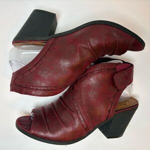 Madeline burgandy women’s peep toe slingback heels size 8M
